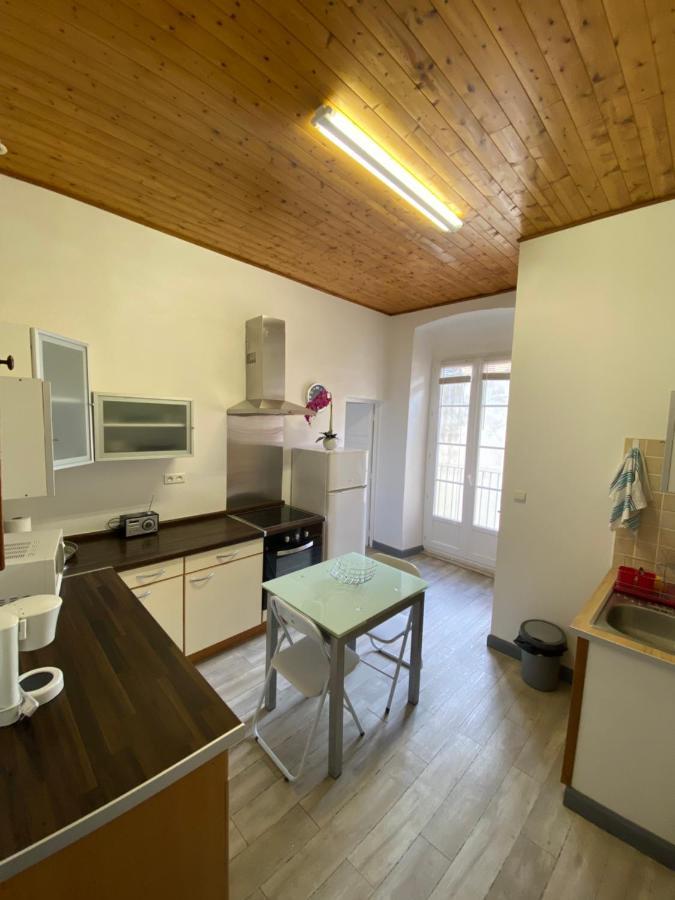 Appartement Climatise,Idealement Situe 100M Du Vieux Port. Bastiya Dış mekan fotoğraf