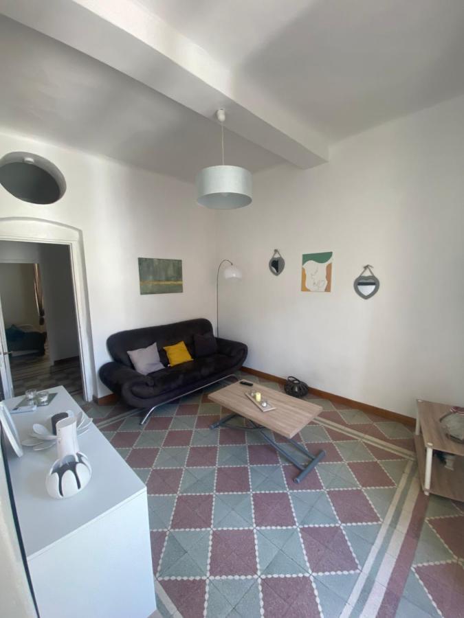 Appartement Climatise,Idealement Situe 100M Du Vieux Port. Bastiya Dış mekan fotoğraf